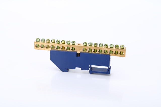 蓝色螺丝黄铜连接器 Din 导轨铜接线端子接地和中性块 16P 配电箱接线板